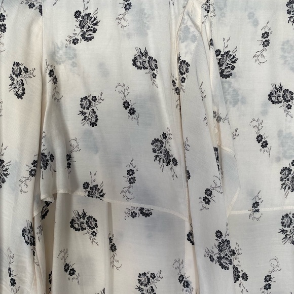 CLUB MONACO BLOUSE - Picture 2 of 4